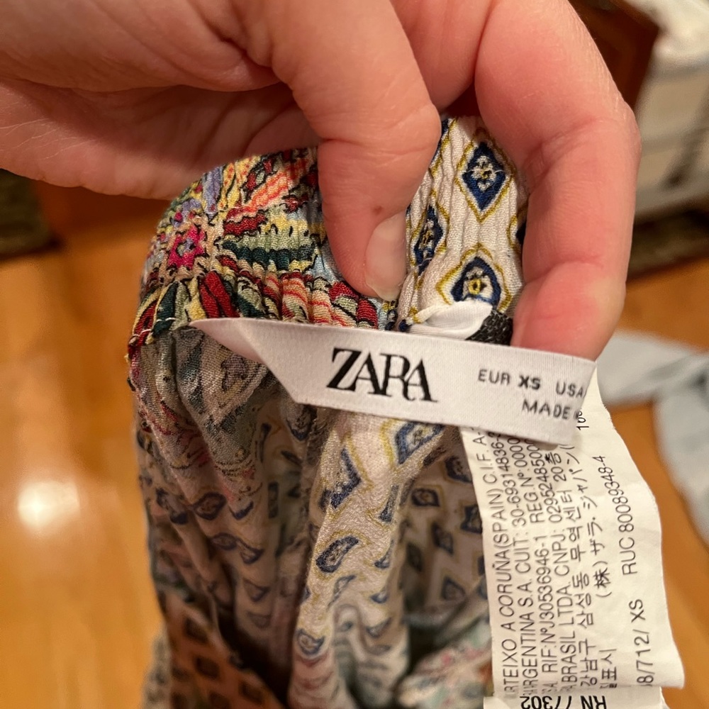 Zara Patterned Pants - Picture 2 of 3
